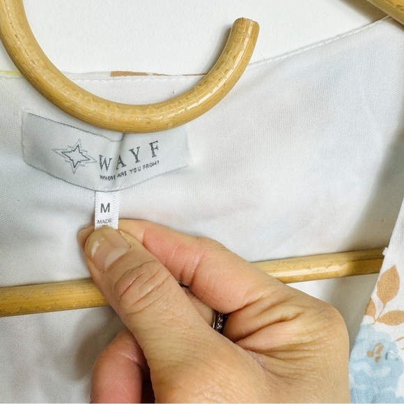 WAYF 100% cotton tie front crop blouse - Picture 5 of 9